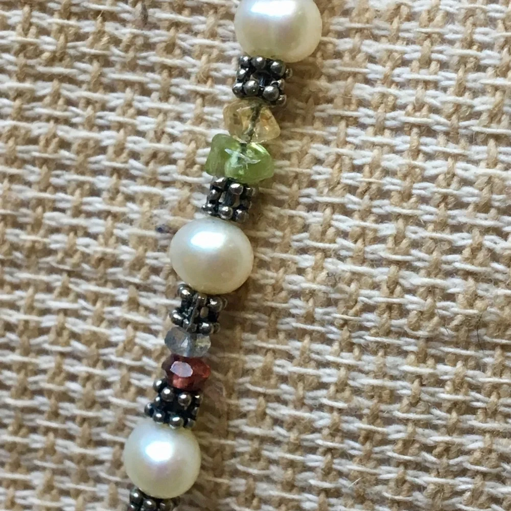 Pretty freshwater pearl and crystal necklace! - Picture 3 of 4
